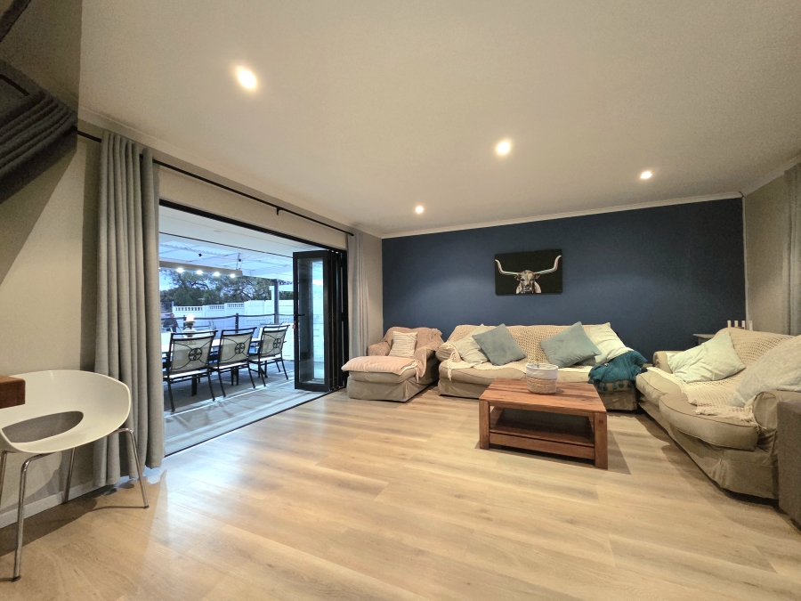 5 Bedroom Property for Sale in Eversdal Western Cape